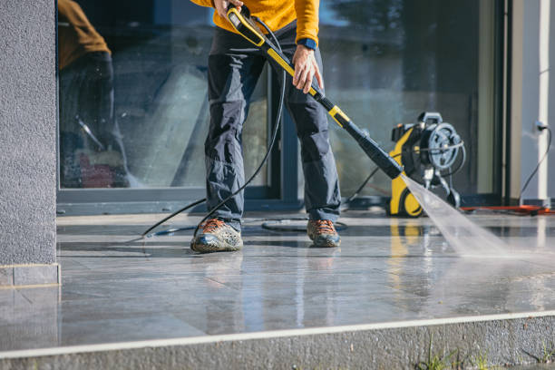 Best Deck Pressure Washing  in St Johns, MI